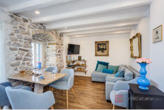 020 5525 30 kastela historic stone house by the sea for sale