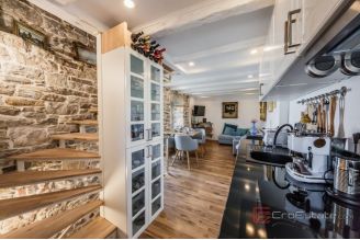 020 5525 30 kastela historic stone house by the sea for sale