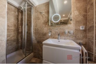 020 5525 30 kastela historic stone house by the sea for sale