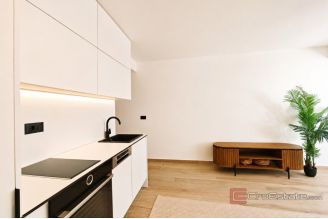 013 2051 72 island hvar modern apartment with balcony and parking for sale