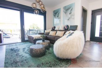 013 1021 65 Krk modern house with pool for sale