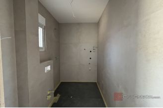 006 2035 391 Trogir One bedroom apartment with garden and a sea view for sale