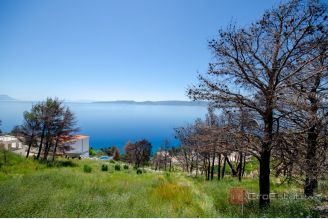 001 2013 261 Omis Building land with a sea view for sale