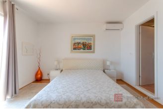 026 2011 106 peljesac house in the first row to the sea for sale