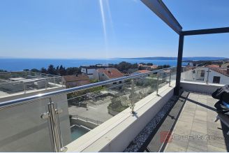 001 1023 72 Krk luxury penthouse with panoramic sea views for sale