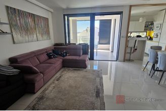 014 1023 72 Krk luxury penthouse with panoramic sea views for sale