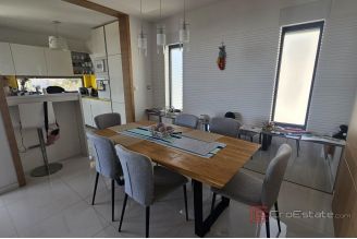014 1023 72 Krk luxury penthouse with panoramic sea views for sale