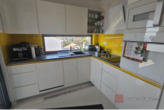 014 1023 72 Krk luxury penthouse with panoramic sea views for sale