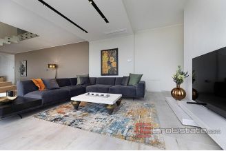 018 1021 66 Krk modern villa with pool and sea view for sale
