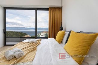 018 1021 66 Krk modern villa with pool and sea view for sale