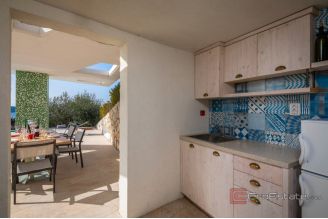 020 2031 264 primosten mediterranean villa with panoramic sea views for sale