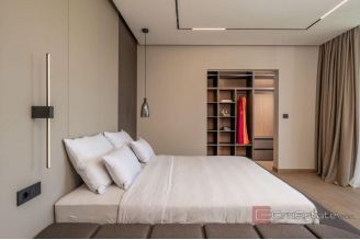 020 1021 64 Pula villa with pool and sea view for sale