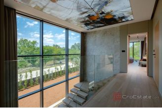 020 1021 64 Pula villa with pool and sea view for sale