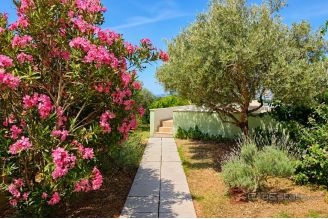 015 2051 73 island ciovo apartment with balcony and parking space for sale