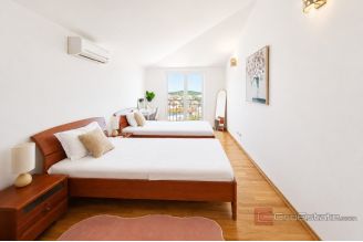 015 2051 73 island ciovo apartment with balcony and parking space for sale