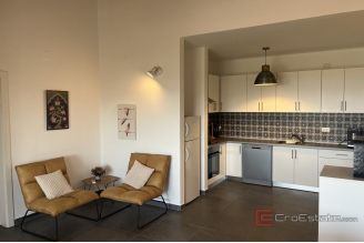 017 5529 30 Zadar area apartment house with sea view for sale