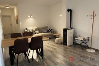 017 5529 30 Zadar area apartment house with sea view for sale