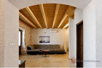 017 2051 74 island hvar stone house with swimming pool for sale