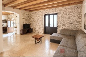 017 2051 74 island hvar stone house with swimming pool for sale
