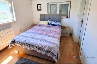 015 2121 01 Zadar spacious house with garden for sale