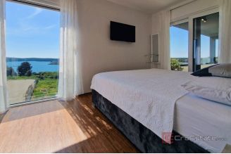 018 1021 67 Medulin villa with sea view for sale