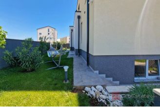 018 1021 67 Medulin villa with sea view for sale