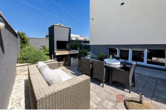 018 1021 67 Medulin villa with sea view for sale
