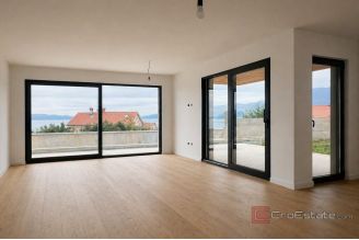 008 1021 68 Rijeka modern apartment with pool and sea view for sale