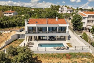 019 2022 498 near zadar modern villa first row to the sea for sale