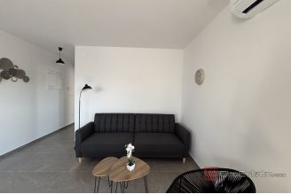 017 2035 397 Trogir Two bedroom apartment for rent