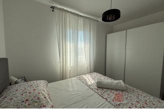 017 2035 397 Trogir Two bedroom apartment for rent