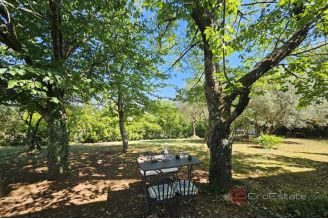 015 1014 61 Porec villa with pool and complete privacy for sale