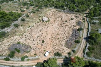 001 5532 30 Solta attractive agricultural land for sale