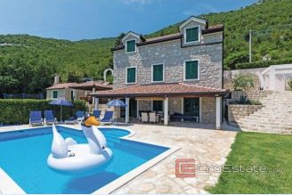 001 5534 30 Metkovic stone villa with pool surrounded by nature for sale