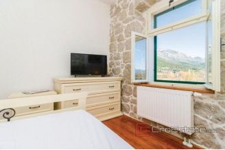016 5534 30 Metkovic stone villa with pool surrounded by nature for sale