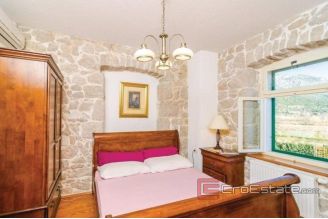 016 5534 30 Metkovic stone villa with pool surrounded by nature for sale