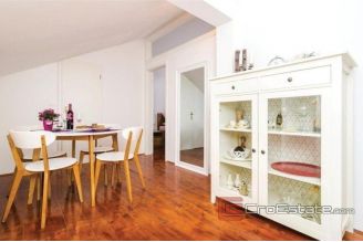 016 5534 30 Metkovic stone villa with pool surrounded by nature for sale