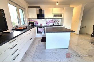 015 1021 76 Krk Modern house with pool for sale