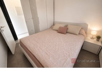 015 1021 76 Krk Modern house with pool for sale