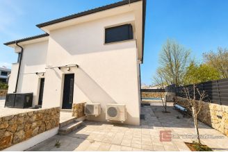 015 1021 76 Krk Modern house with pool for sale