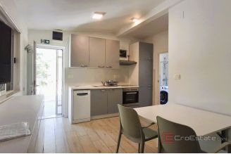 009 2031 266 Kaste Luksic detached house for rent