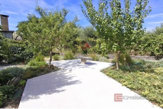 009 2031 266 Kaste Luksic detached house for rent