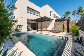 001 1033 05 Zadar Modern house with pool for sale
