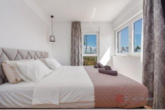 012 1033 05 Zadar Modern house with pool for sale