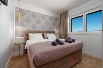 012 1033 05 Zadar Modern house with pool for sale