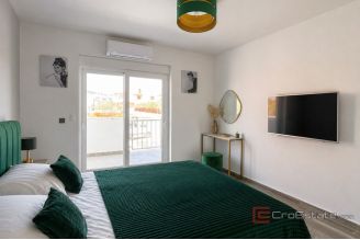 014 2031 267 vodice villa with swimming pool for sale