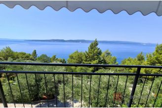 010 2121 02 makarska two bedroom apartment with sea view for sale