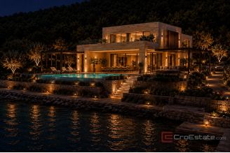 004 4822 30 Korcula Building land in the first row to the sea for sale