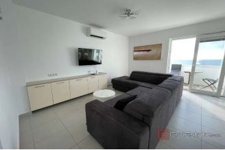 014 5539 30 Murter Two apartments with a sea view and a pool for sale