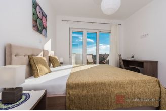 019 2056 23 Zadar Resort with eight detached villas for sale